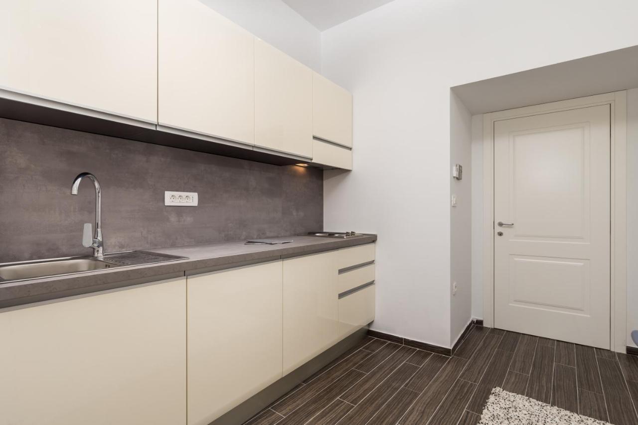 Apartments Harbour View 리예카 외부 사진